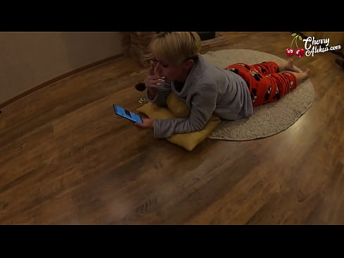 ❤️ Безумная Блондинка Сочно Сосет Огромный Хуй и Скачет На Нём - Анал Секс ❤ Порно вк на сайте assistirhentai.ru ️❤